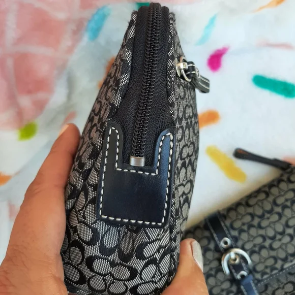 COACH Y2K Mini Signature 2-Piece Set Soho Era Buckle Long Wallet + Matching Case - Picture 4 of 16